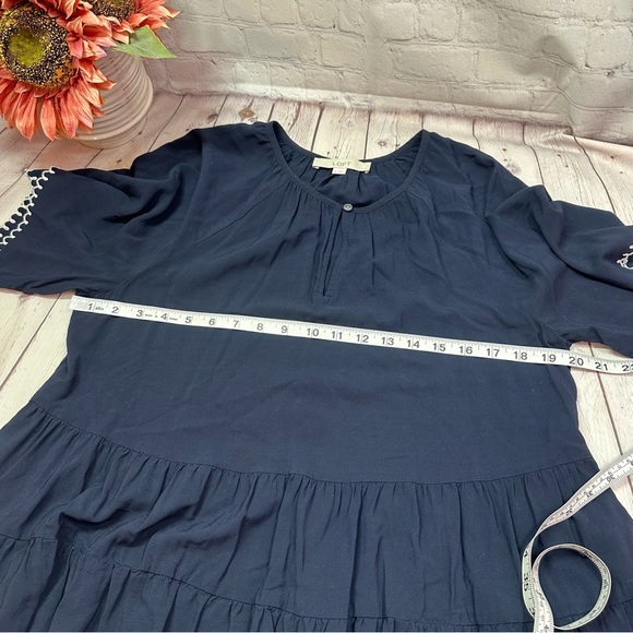 loft navy white 3/4 sleeve blouse key hole neck contrast stitching sz medium - Picture 5 of 8